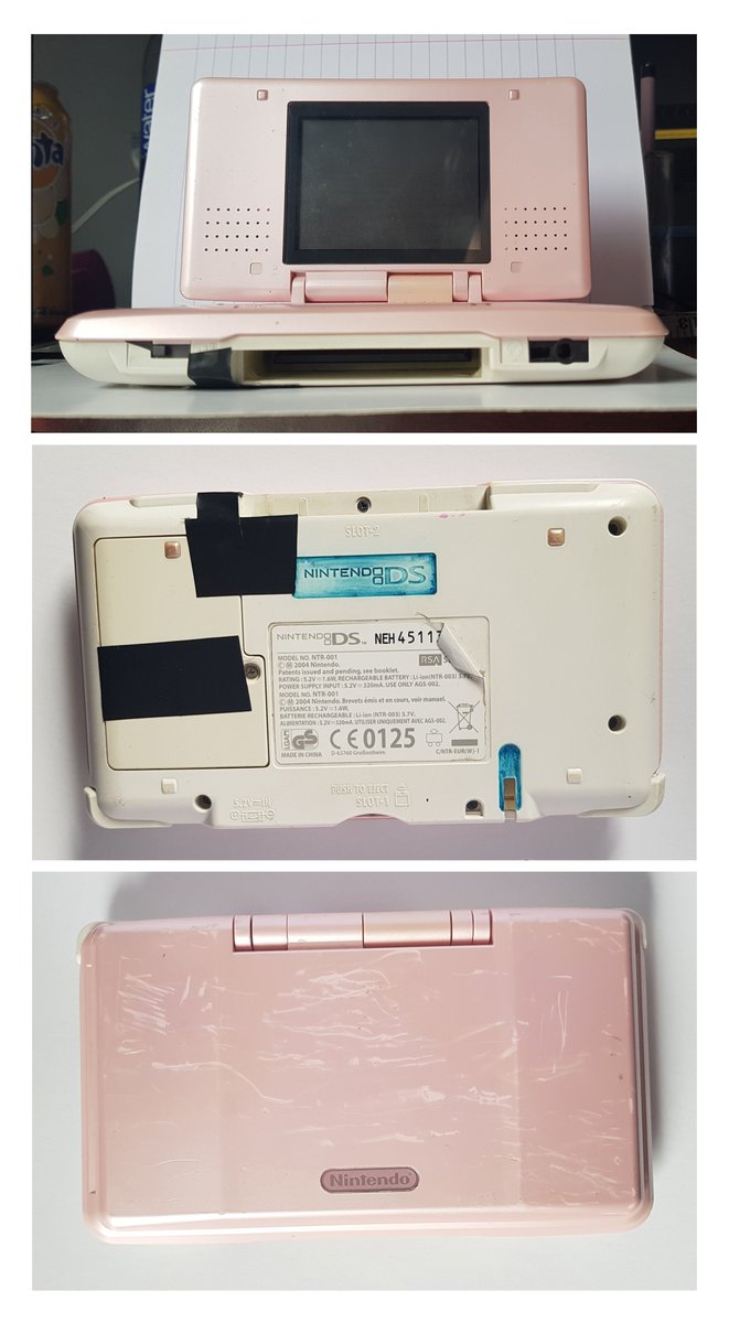 JasmineReadArts's tweet photo. Here's my 3D model (left) of my old childhood DS! I had stickers on it and scratched them off because I thought they weren't cool anymore :( #3D #3Dmodelling #3Dart #maya #assetproduction #propart #gameart https://t.co/H1JKjf81IG