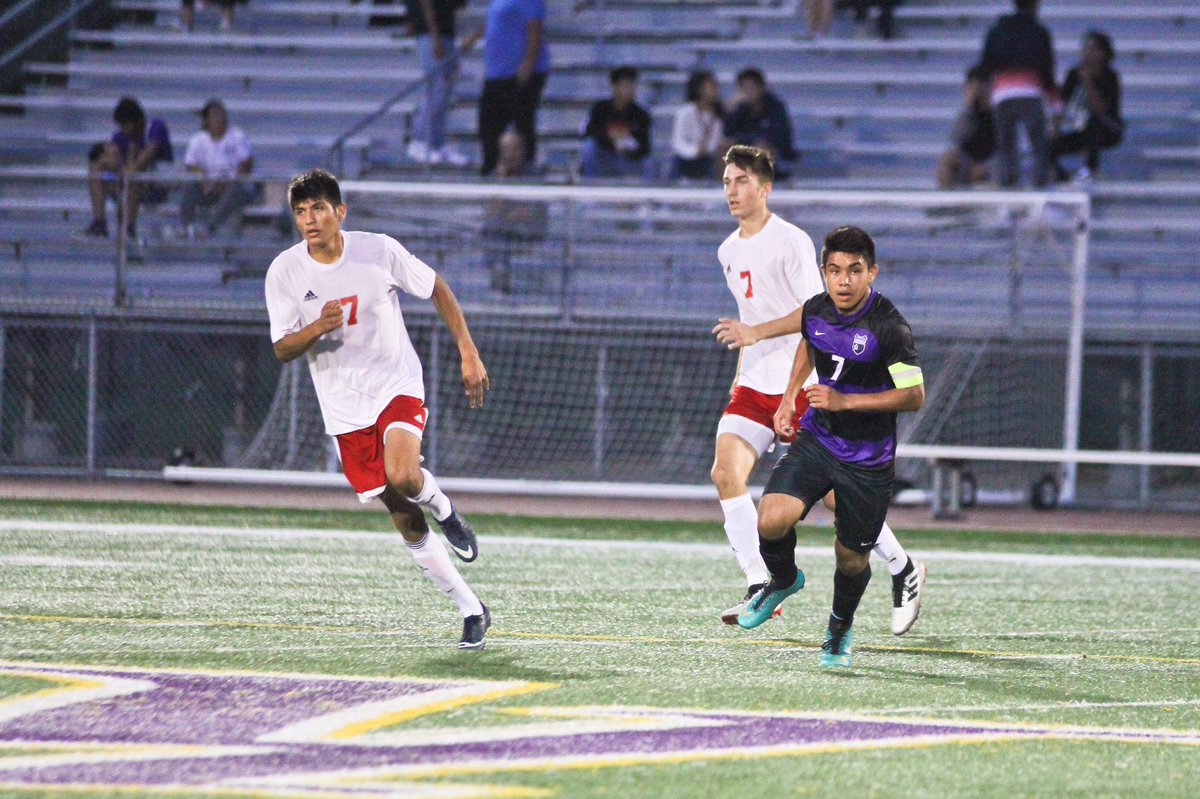 RMSoccerBoys's tweet photo. Congrats to Senior Adan Ramirez on his commitment to Harper College to continue his academic and soccer career! A 3-year captain and 2-time MSL All-Conference Selection, Adan has been a fixture on the pitch for our program the last 3 years! https://t.co/k07C7vBrX3