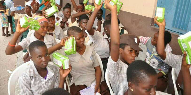 FeyiNation's tweet photo. Yet another set of years throwback pictures on Menstrual hygiene and free sanitary pads give out.
.@HameedatBalogun
.@HPovertyRelief
.@femaleandmore
.@riseupforgirls
#Girls
#girlsissues
#menstrualhygiene
#sanitarypads https://t.co/GBk675gGFq