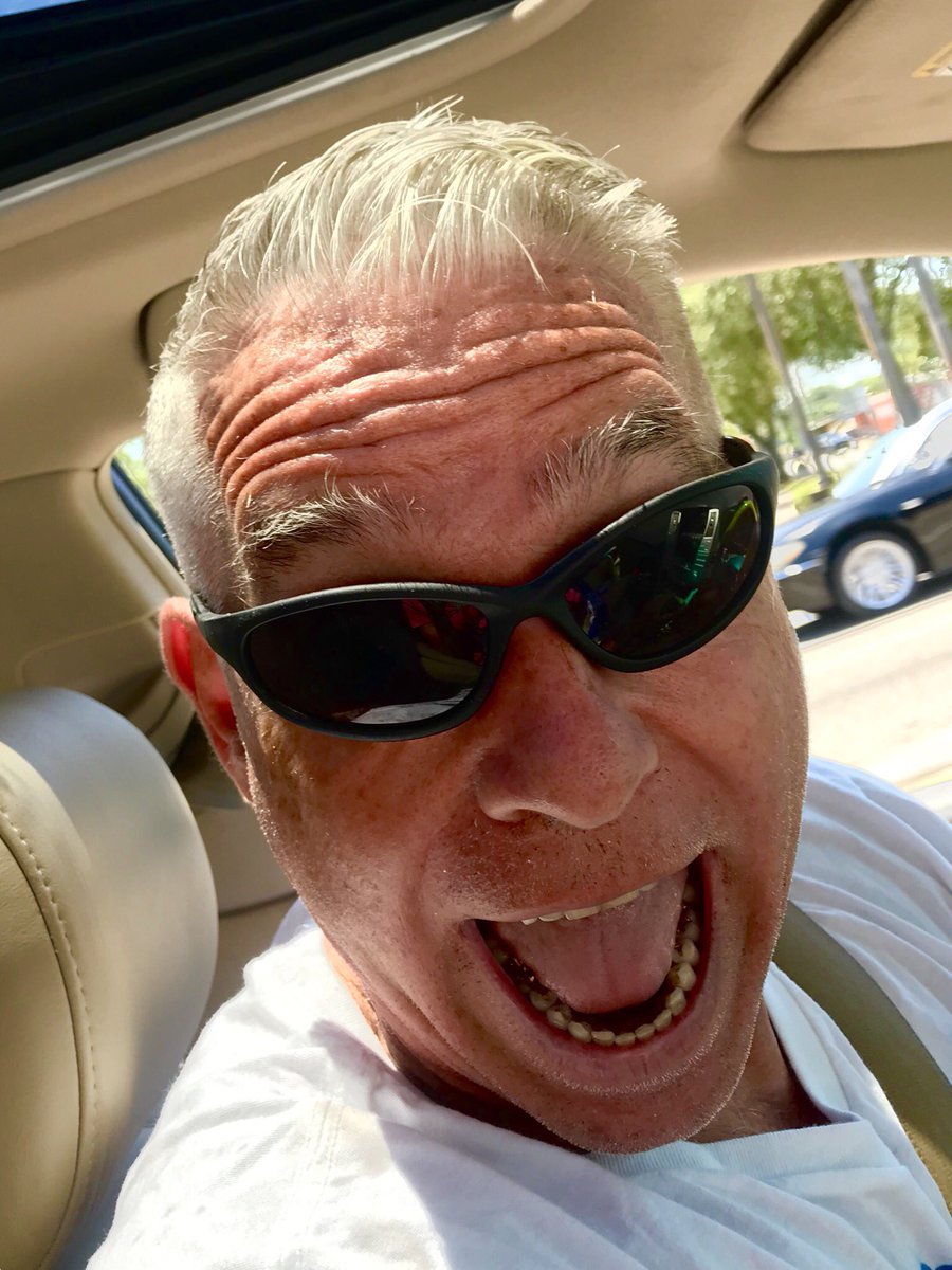 VoiceoverPete 🔜 Pixel splattering time tweet media