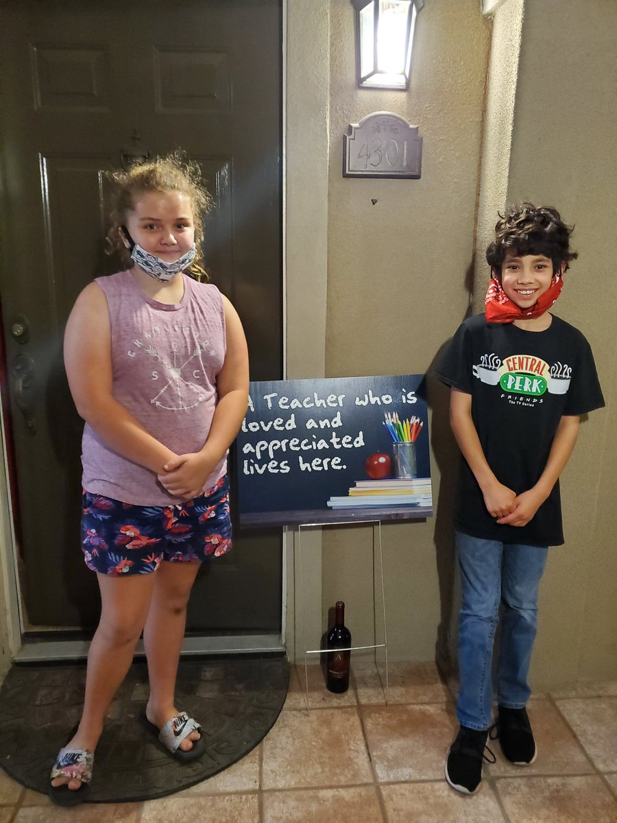 gabimsolis's tweet photo. Today I finished #TeacherAppreciationWeek2020 honoring Andres and Sterling's 5th grade teachers @maddisonguevara and @Landaetas2Class from @DurhamES These 2 ladies are AMAZING! 💙 https://t.co/j3fF21AFhs