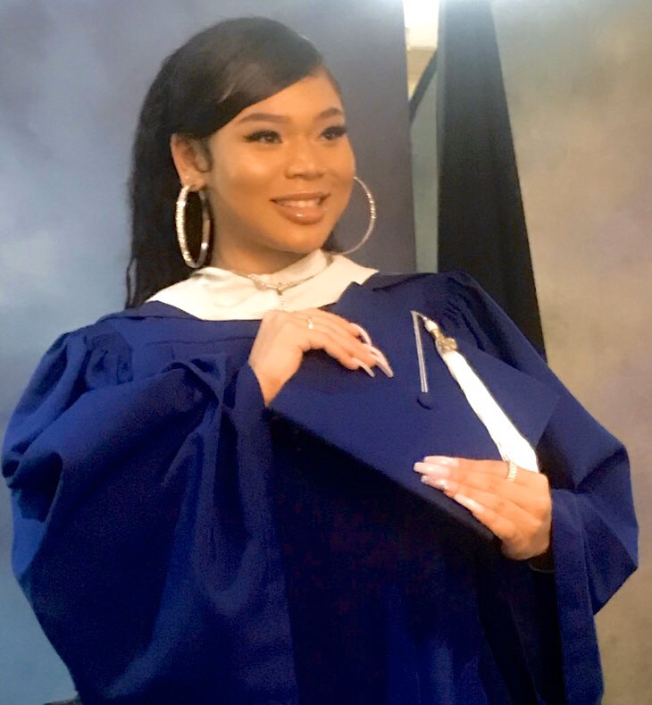chaisafiyyah's tweet photo. Forever grateful ❤️💙
Brooklyn mamí with a B.B.A in Finance
Talk nicely and always come correct
#Howard2020
#foreverSamya https://t.co/AdzOw7UM3e