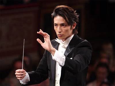 もるだー のだめカンタービレのドラマ版で千秋役が玉木宏に対して 彼の上位互換的な大人キャラ松田が谷原章介なの最高のキャスティングだと今でも思ってる T Co Fzlkgpfair Twitter