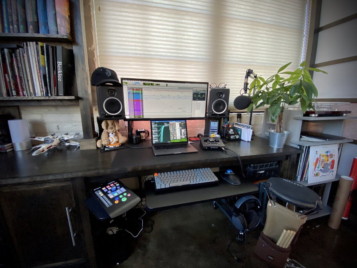 UAudio's tweet photo. This week's #ShelterInMusic winners 👏Thanks to all who shared their space with us!

@paulpeanuts 
@coreyschreppel 
@Traunching 

Those tagged, please reach out to social@uaudio.com to claim your choice of Century Tube, Pure Plate or Oxide Tape.

#UniversalAudio #HomeStudio #WFH https://t.co/QHSpcNCvHc