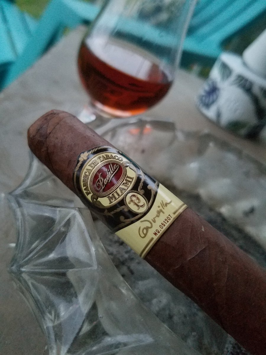 Old school or should I just say "aged" <a href="/PADILLACIGARS/">Padilla cigars</a> Miami 8&amp;11. Wow!