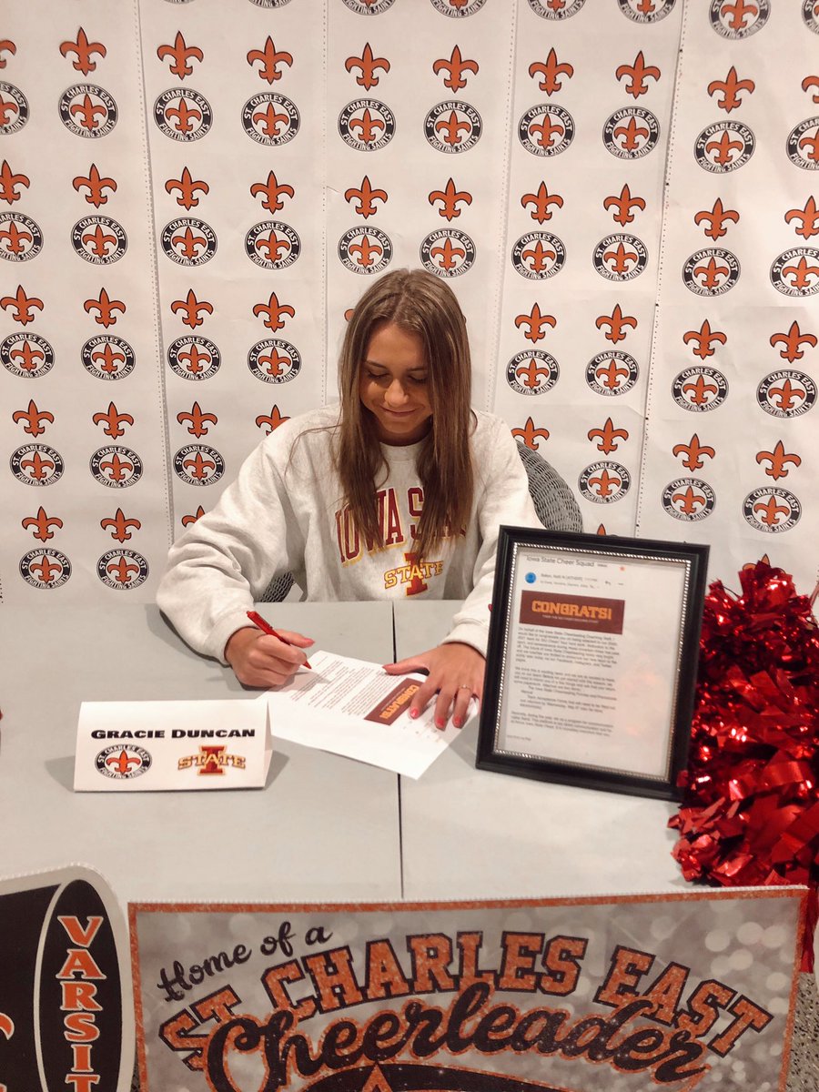 duncan_gracie's tweet photo. I am extremely excited to announce I will be continuing my cheer career as a Iowa State Cheerleader #gocyclones #cyclonecheer @coachjohnnieb @STCECCR @STCEathletics @CycloneCheer https://t.co/eB2vkJIvBK