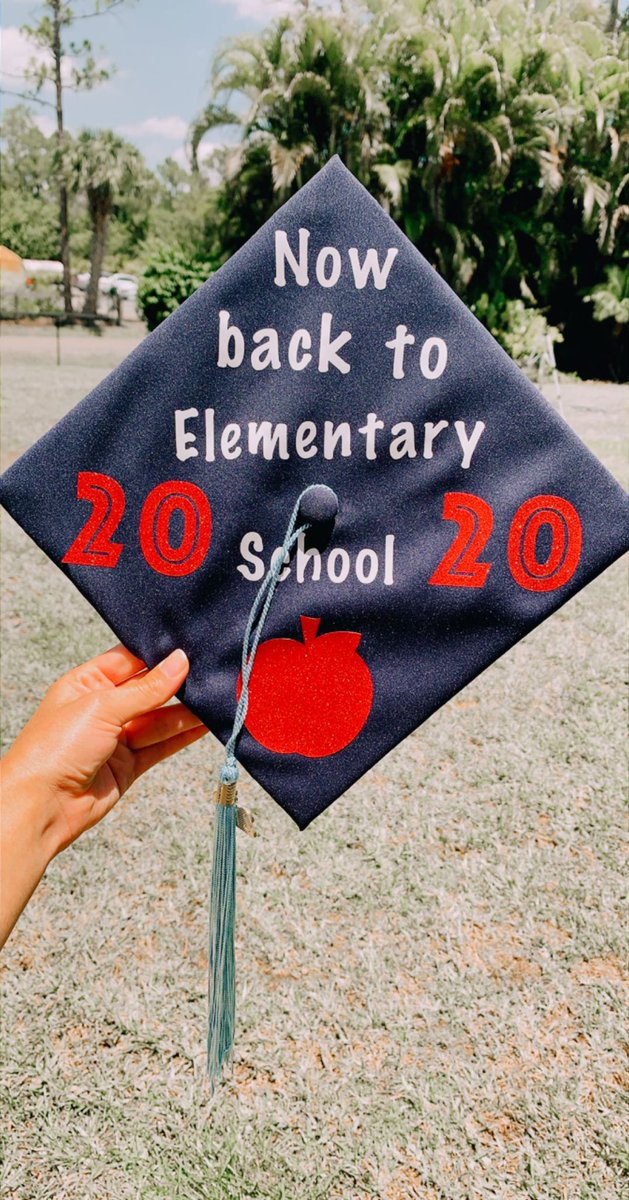 Officially an FAU grad!🎓 Now back to Elementary School!🍎