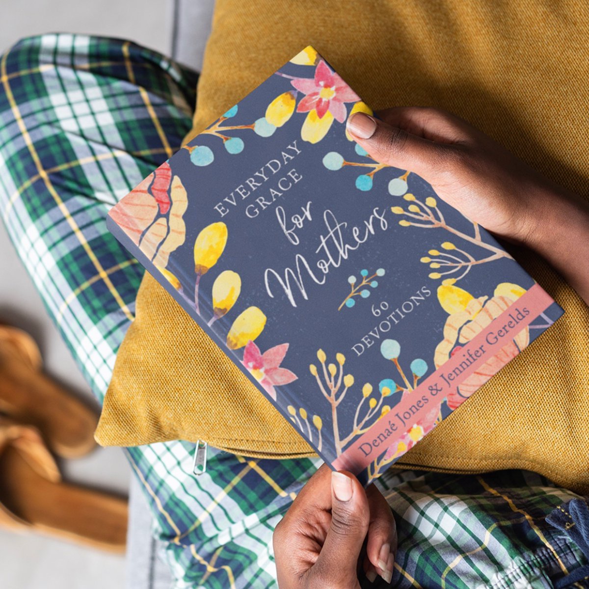 MommieJennM's tweet photo. Send the mamas in your life encouragement for all that they are. Fill out the form found at the link below and authors Denae Jones and Jennifer Gerelds will send a 6-day e-devotional directly to her! Happy Mother’s Day! https://t.co/3yB3RqEvfn #EverydayGraceforMothers https://t.co/s9riPXTKVg