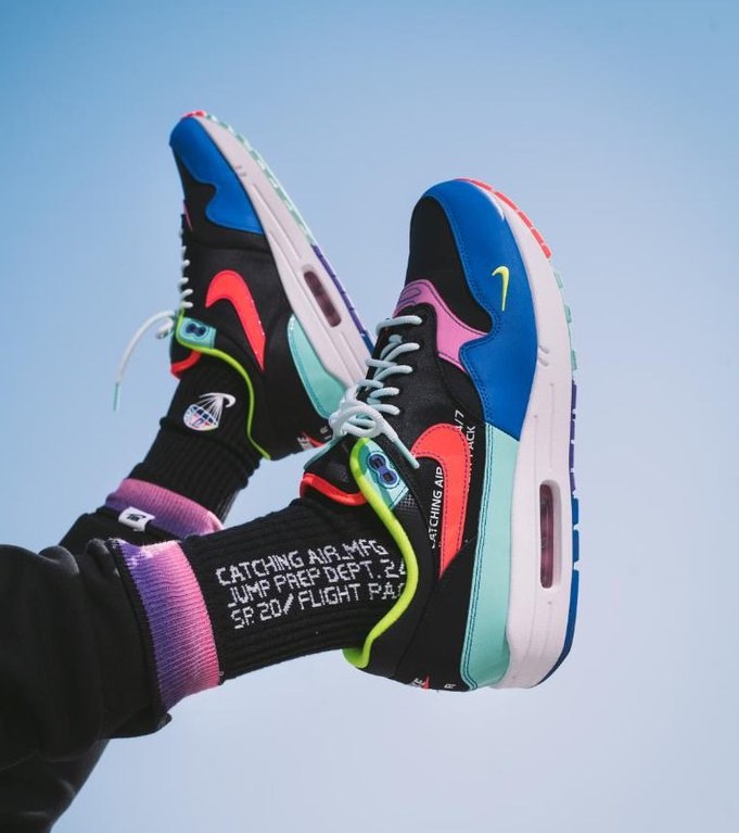 catching air air max 1