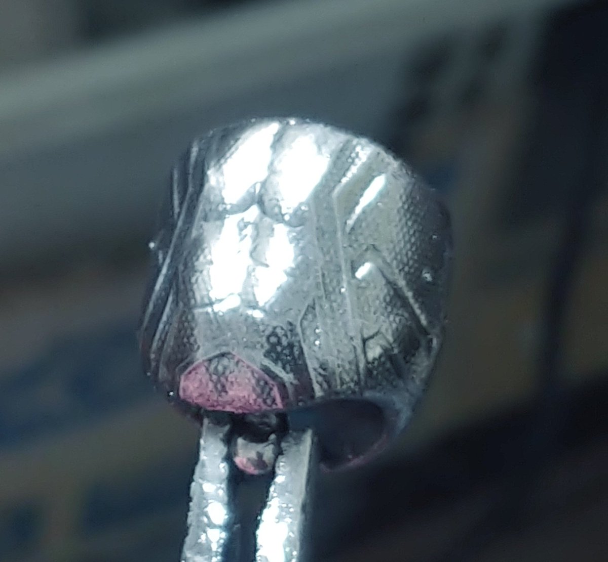 kingrangerprops's tweet photo. @ZeltraxMilleniu It's about 90% preparation and 10% product. You can get that level of chrome shine with a couple of different chrome products if you prep whatever you are painting correctly. https://t.co/Z0CTcstken