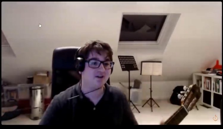 _un_named_'s tweet photo. when heβs a musician ππ @LouisShap #louiscult https://t.co/pN42Cavvf5