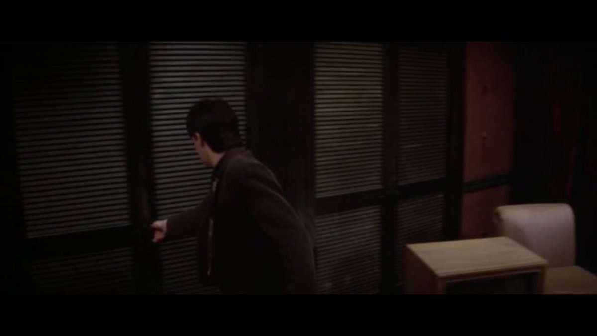 stewardtokyo's tweet image. #ArchitectureMovieChallenge

May 9 - Favorite movie closet

Blue Velvet (1986)