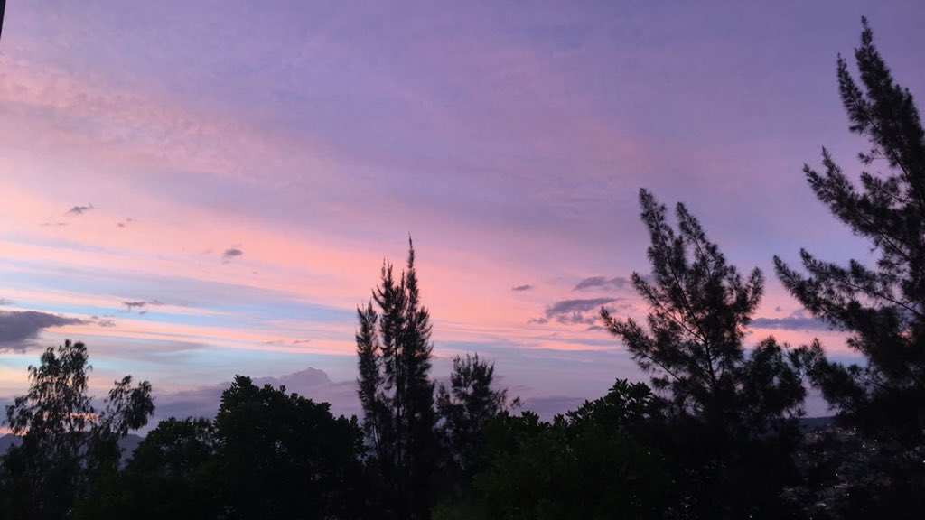 Mongekarla16's tweet photo. #PerfectCreations😍🌄 https://t.co/h9qkpDGaHN