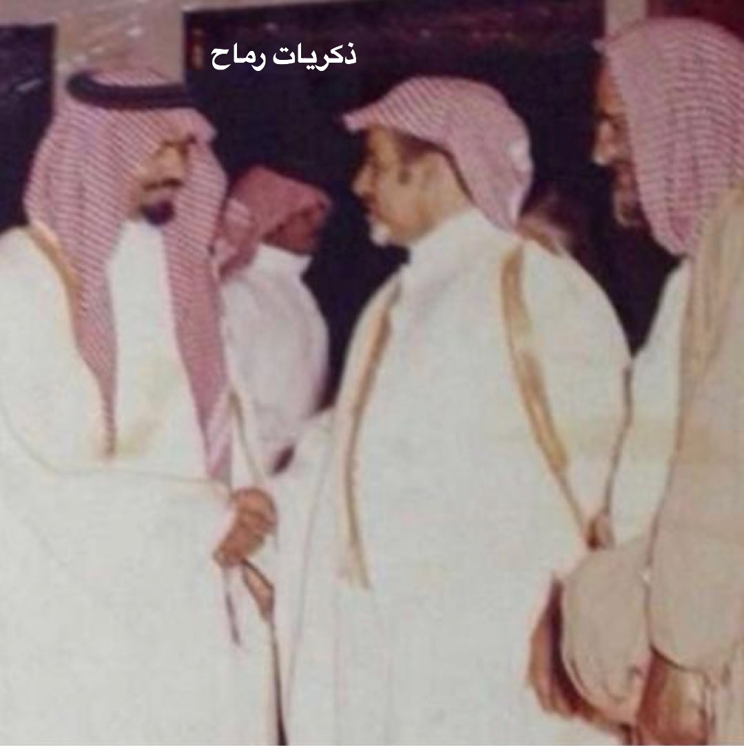 thekryat_rumah's tweet photo. صورة قديمة تجمع من اليمين الشيخ راشد الثوري رحمه الله والشيخ سعود بن فارس بن غصن رحمه الله والشيخ زيد بن ناصر المليحي أثناء أفتتاح شركة كهرباء رماح عام ١٣٩٤هـ https://t.co/8DnJ5k9qyM