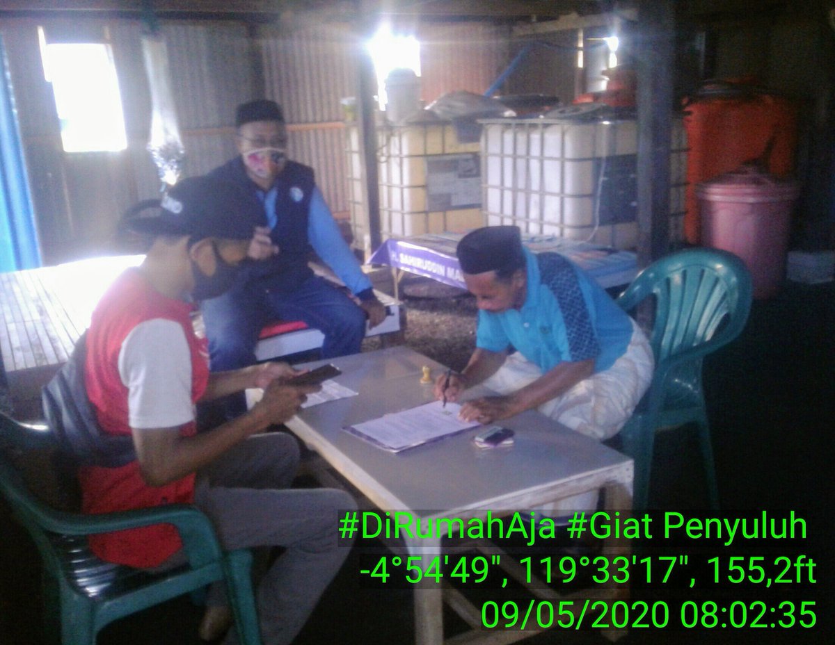 ila_namsu's tweet photo. Maros 9 05 2020 Atas nama pokdakan Abbulosibatang dan pokdakan Buamata mengucapkan terima kasih @BPBAPTakalar telah membantu benur vanname @BRPBAP3_Maros @BudidayaKKP @puslatluhkp https://t.co/CvRehZ10mj