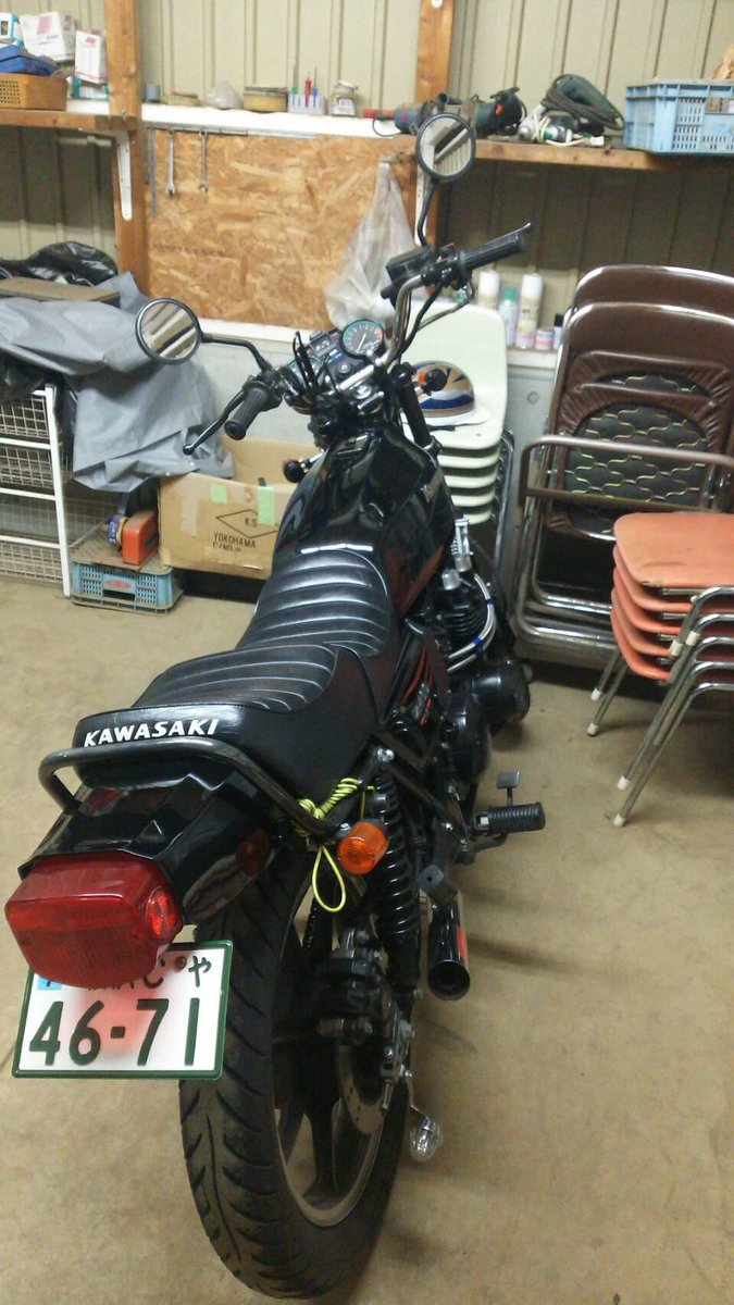 SlGwq6BMlQ1IfsI's tweet photo. 車両発見に御協力してください！！
5月8日朝に何者かに横浜市神奈川区松見町で盗難に気づいたそうです！
横浜Cや46-71カワサキZ400FXメーターの形に特徴あり悪徳業者又は個人的に流されると思いますのでこの車両を見た又は書なしで売りに出てる等情報求む！鬼拡散RT車両犯人確保御協力お願いします！ https://t.co/Ed7Vc8Z10U