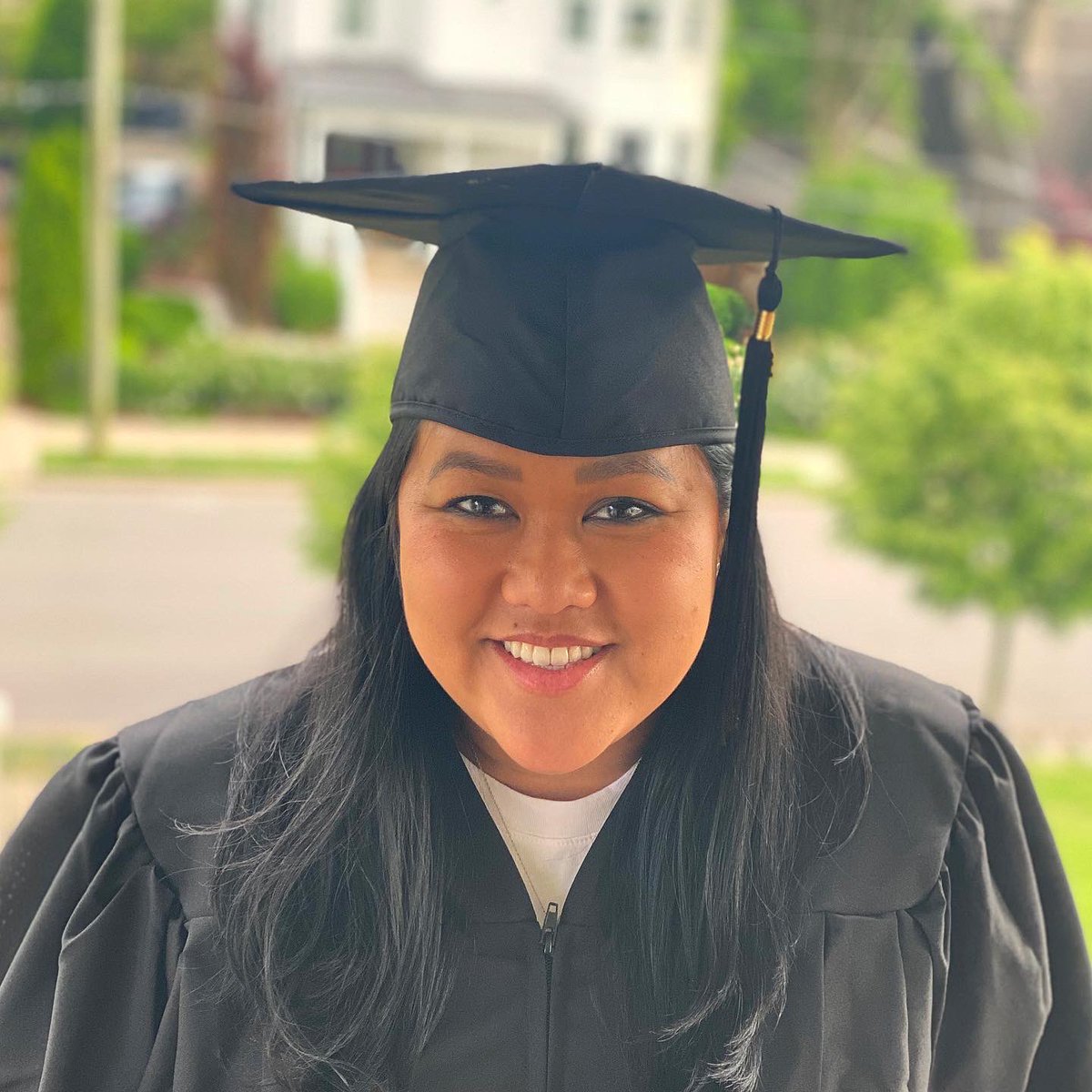 annamyint's tweet photo. Done did it. 🖤💛 #vu2020 #emba2020 #owenlife https://t.co/h40IVcKEIS