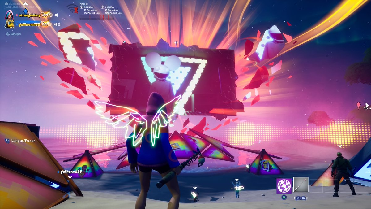 sottlisa's tweet photo. Show no @Brasil_Fortnite #PS4share https://t.co/haWcv1sR0k