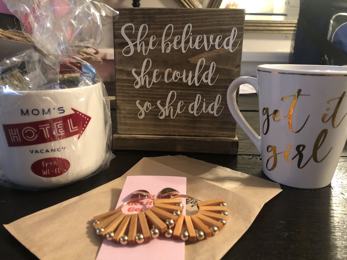 I work with the best group of people. Early Mother’s Day gift!!! Special Thanks to @jmarie_asm, these earrings are everything!!! #d171 #pacsouth #6965