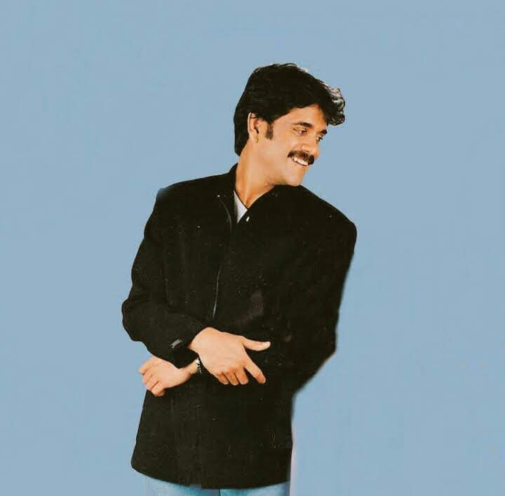 Lokeshsays_'s tweet image. #18YearsForBBSanthosham  COME BACK MOVIE And NAG Won Nandi Award for best actor 

Closing Share - 15c +