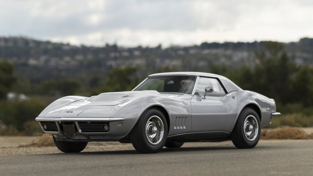 treymtrey's tweet photo. Dream Car. 😍 #1968Corvette https://t.co/D6zTo9Lh9R