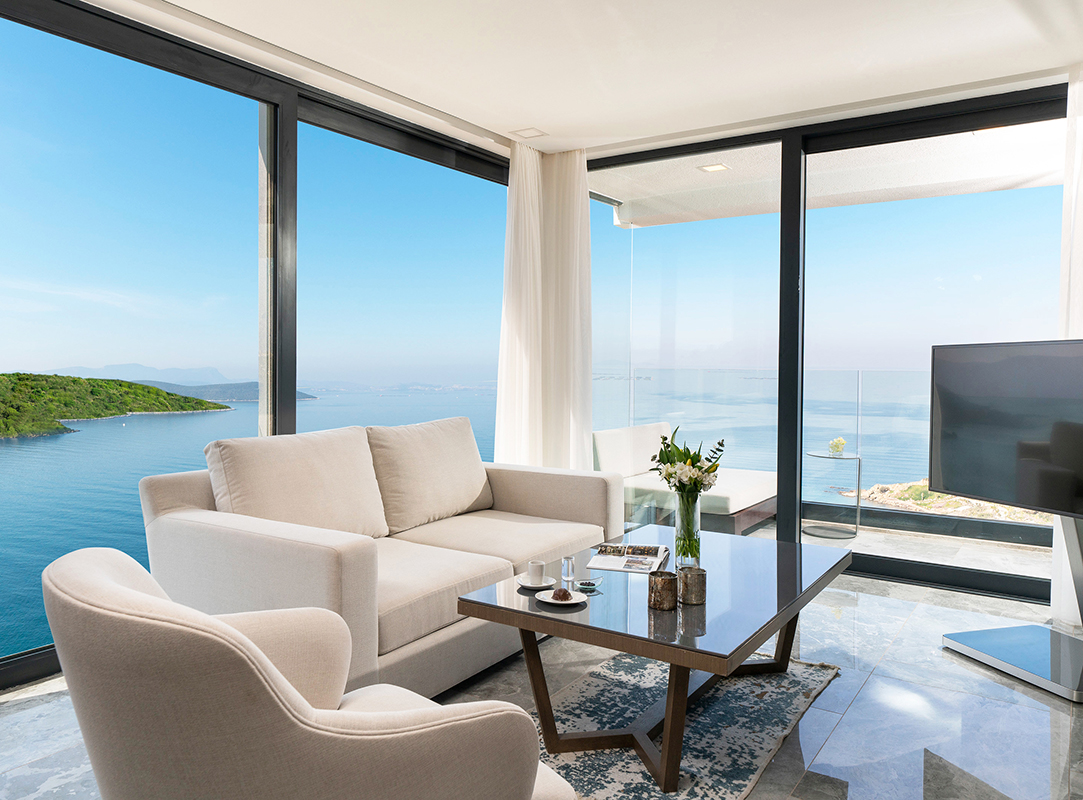 quark_studio_'s tweet image. Anyone said a #roomwithview ? LUX* hotel corner room in #Bodrum, Turkey.
#architecture #modern #luxury #design #hotel #interior