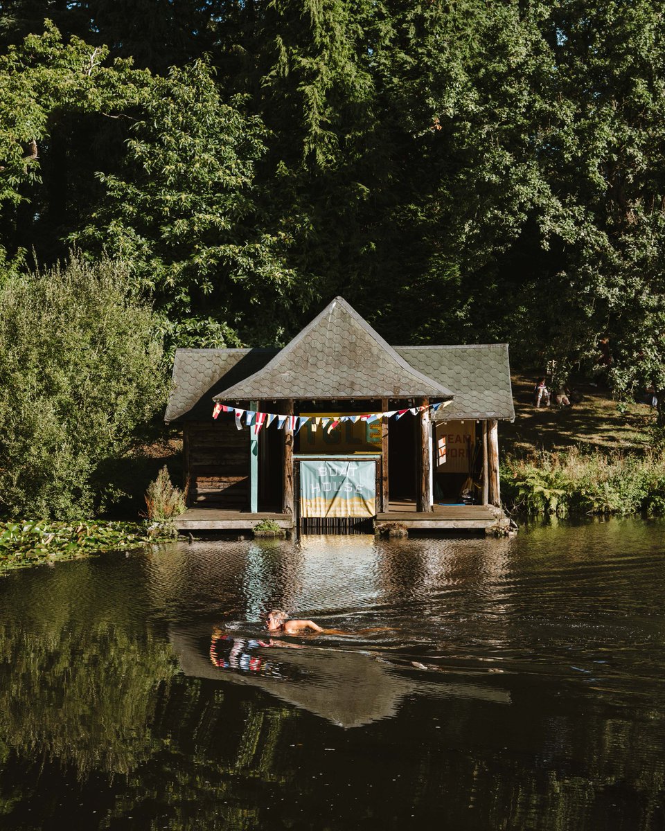 wearesightseers's tweet photo. If there's on thing we're looking forward to at the @TheGoodLifeExp 🏊 #swimming #hawarden #thegoodlife #Wales https://t.co/yMlMAtLvYq