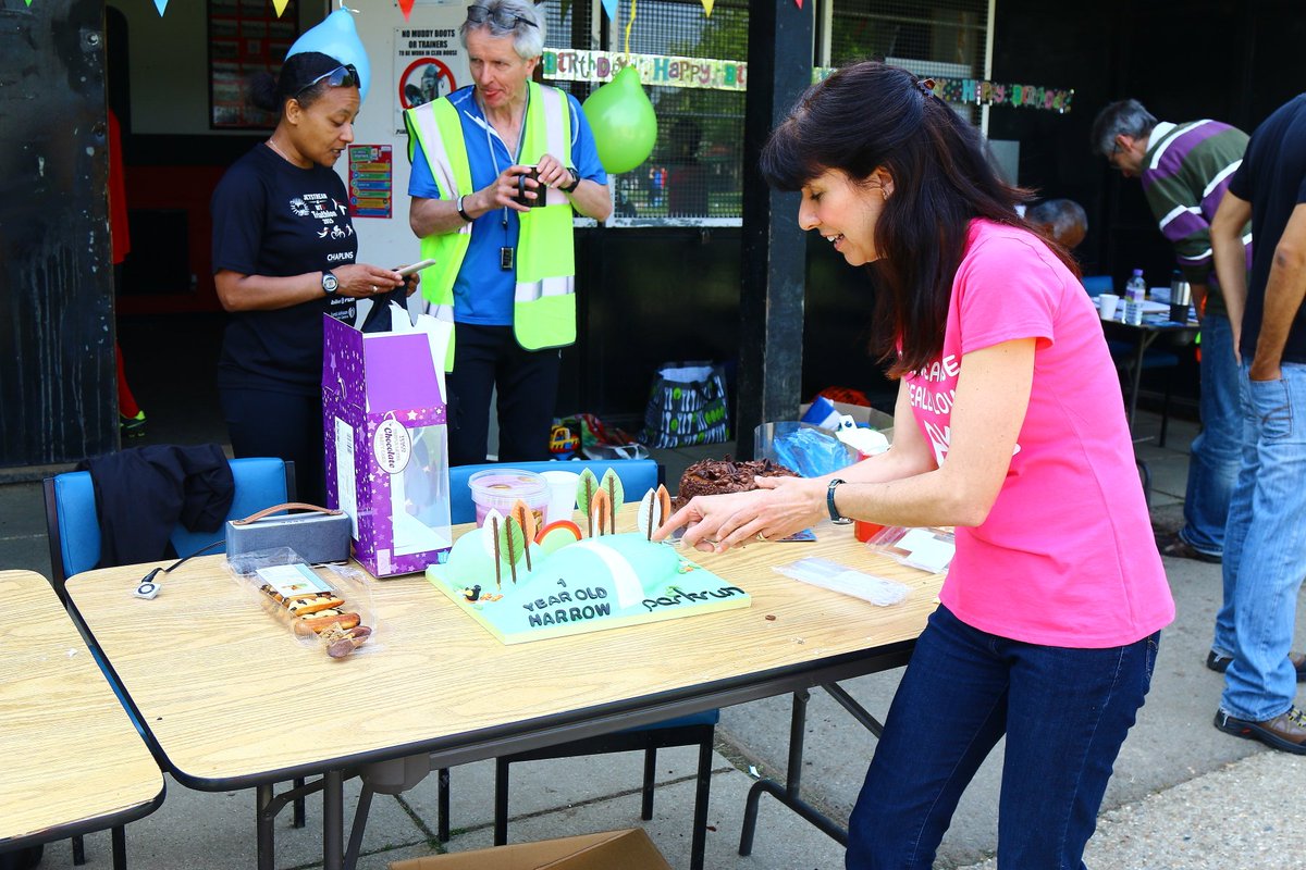 harrowparkrun's tweet image. Happy 5th birthday to us @harrowparkrun! Have a run and a piece of cake and dream of when we're all back running together! 🎂🥂#loveparkrun #BeatCOVID19
