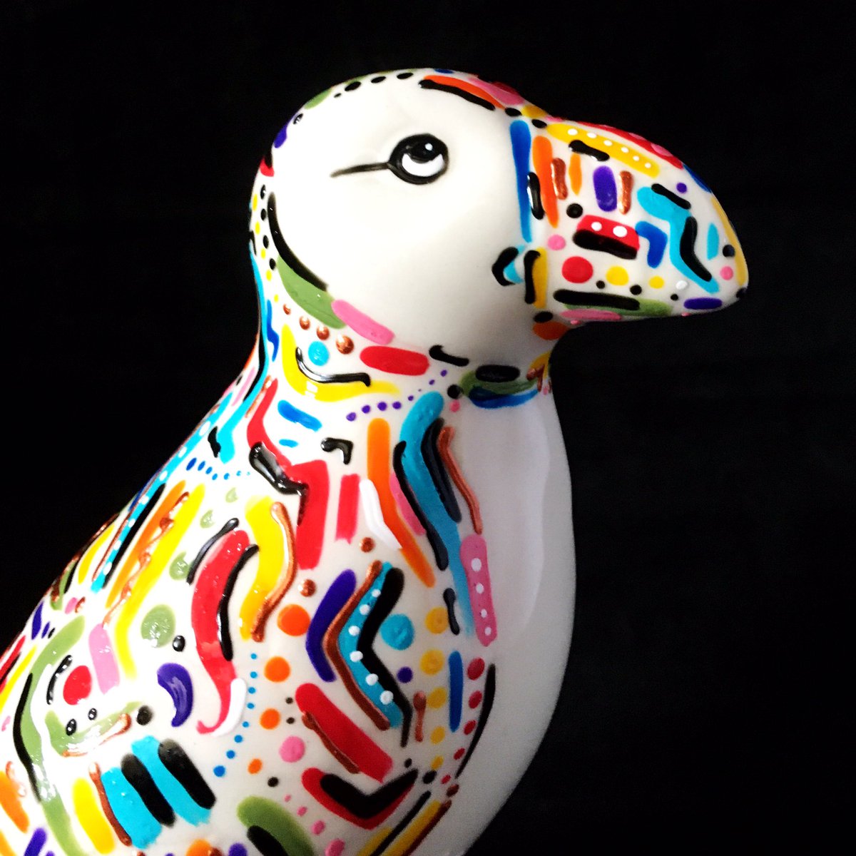 Hazceramics's tweet photo. Who doesn’t love a puffin! This lovely large puffin is now available on Etsy. It’s priced at £16.99 with free U.K. shipping. Why not treat yourself or someone special. Link https://t.co/0VlycwXXxG #UKGiftHour #UKGiftAM #puffin #SaturdayMorning #crafturday https://t.co/grAf0mnu6g