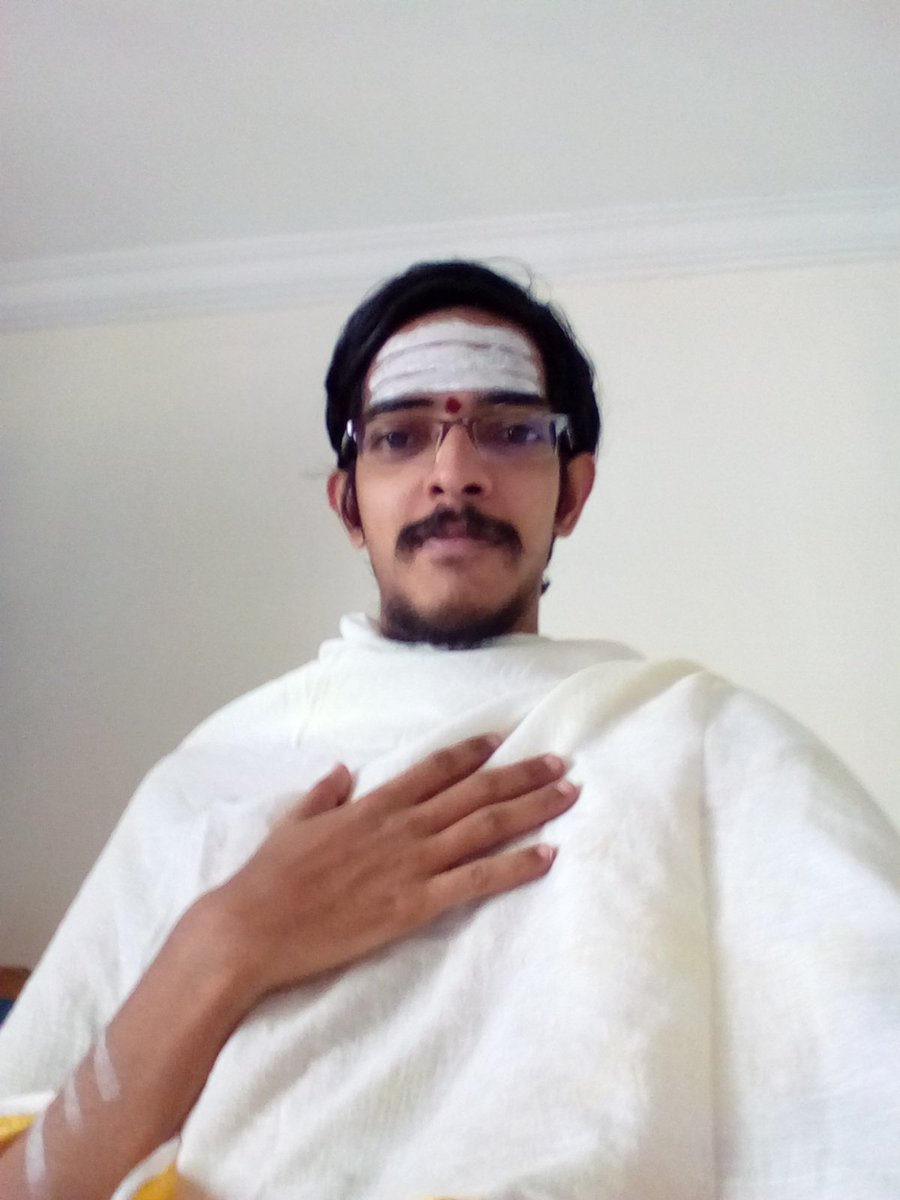 Rajini_Kadapa's tweet photo. #DevotionalLook
#ThalaivarFans
Just Now Finished The Pooja 🕉️ https://t.co/afrcgT35jW