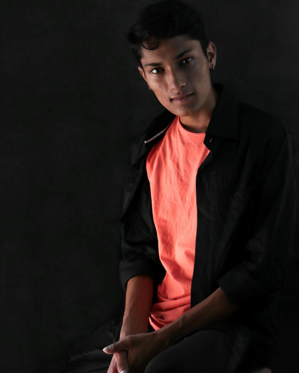 nareshsofficia2's tweet photo. HEYYA GUYS.😊
THIS IS MY OFFICIAL ACC.📨
SUPPORT ME ON THIS PLATFORM TOO.😊
.
.
.
#nofam #nofamforever #naresh_s_official #solosoldier https://t.co/RjMe5LCwxP