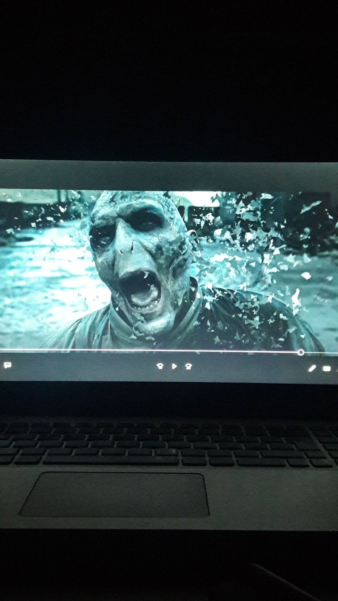 Carmenn_k26's tweet photo. Noldu voldi noldu sana
Nerde o lord olduğun günler
Biranda tuzbuz oldun e bi gidiver
Sabahın 5 i civarinda film kafası
Bu sahneyi replay lerim🔂
Benim için efsane serilerden
Çocukluğumun favorisi🎬
#HarryPotter #hpseries https://t.co/LQMvc59A10