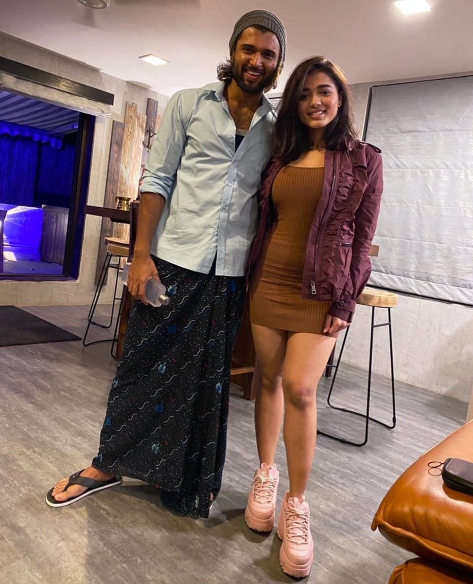 HydTimes's tweet photo. As fans wait for a #VD10 - #Fighter update on #VijayDeverakonda's birthday, @PuriConnects shared this unseen pic of the actor with #Romantic actress #KetikaSharma
#HBDVijayDeverakonda #HappyBirthdayVijayDeverakonda #VDBday https://t.co/iXT3xoFL9e