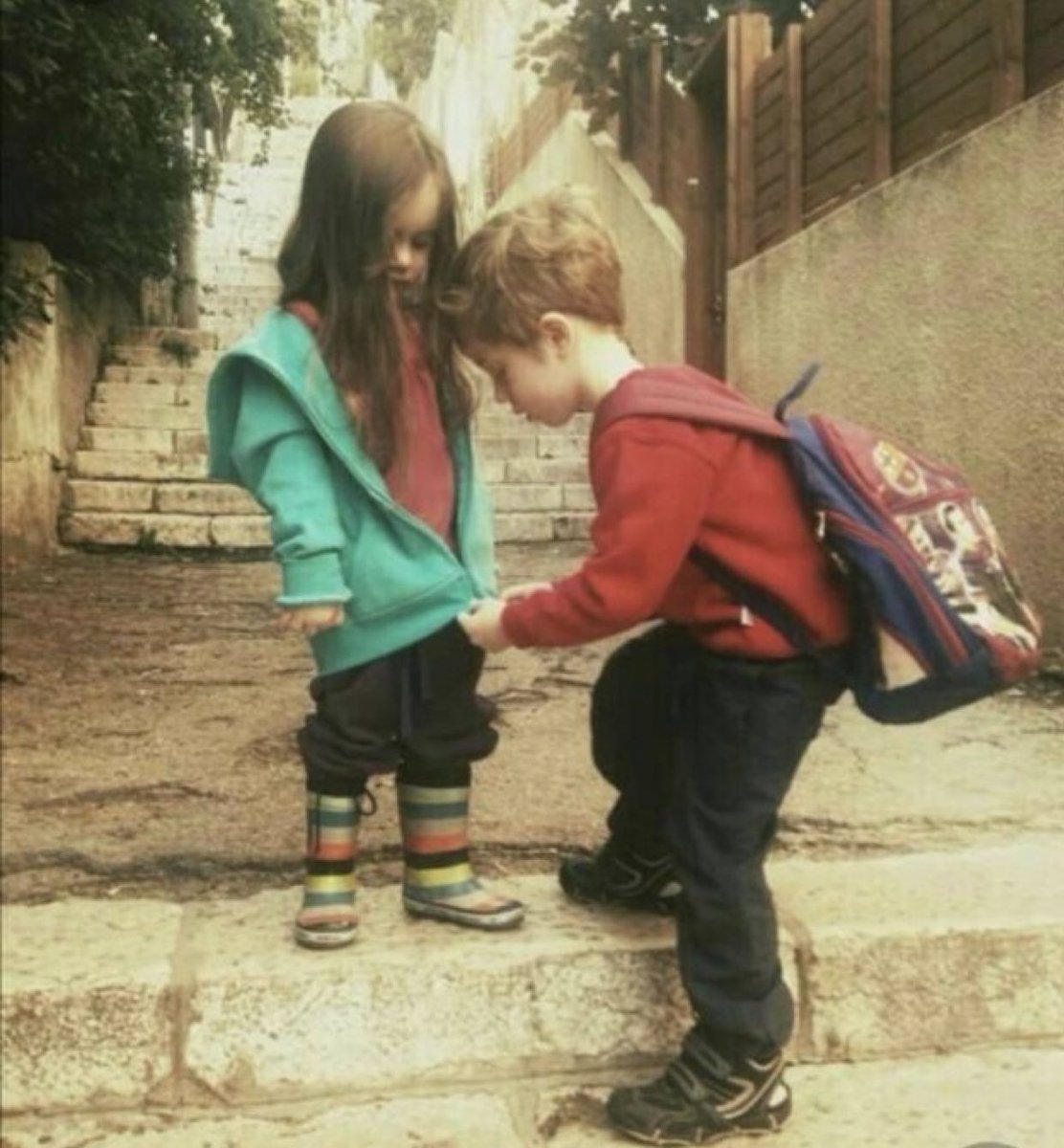 #نطالب_باعدام_قاتل_اخته إنما الأخ لأخته ظِلٌ وسكينةٌ وسند💔