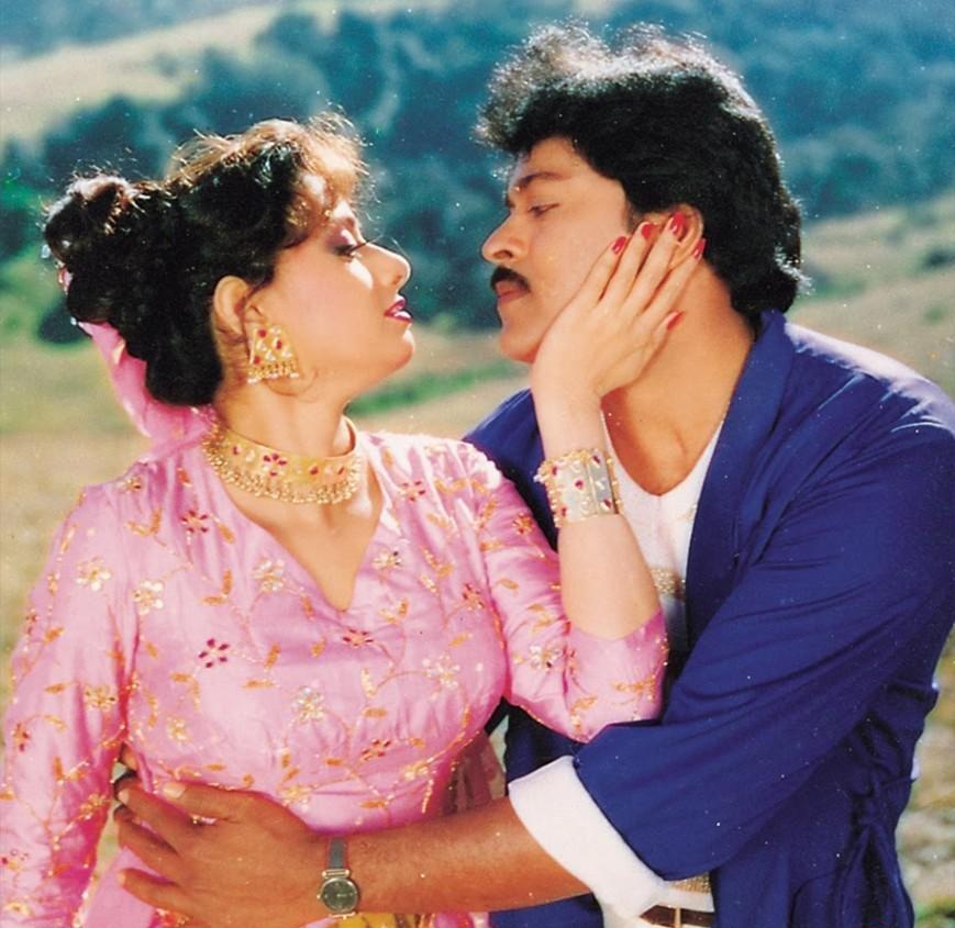 alwaysraj143's tweet image. బాక్సాఫీస్ వీరుడు 😍❤️
బాక్సాఫీస్ సుందరి ❤️
#30GloriousYrsForIHJVAS