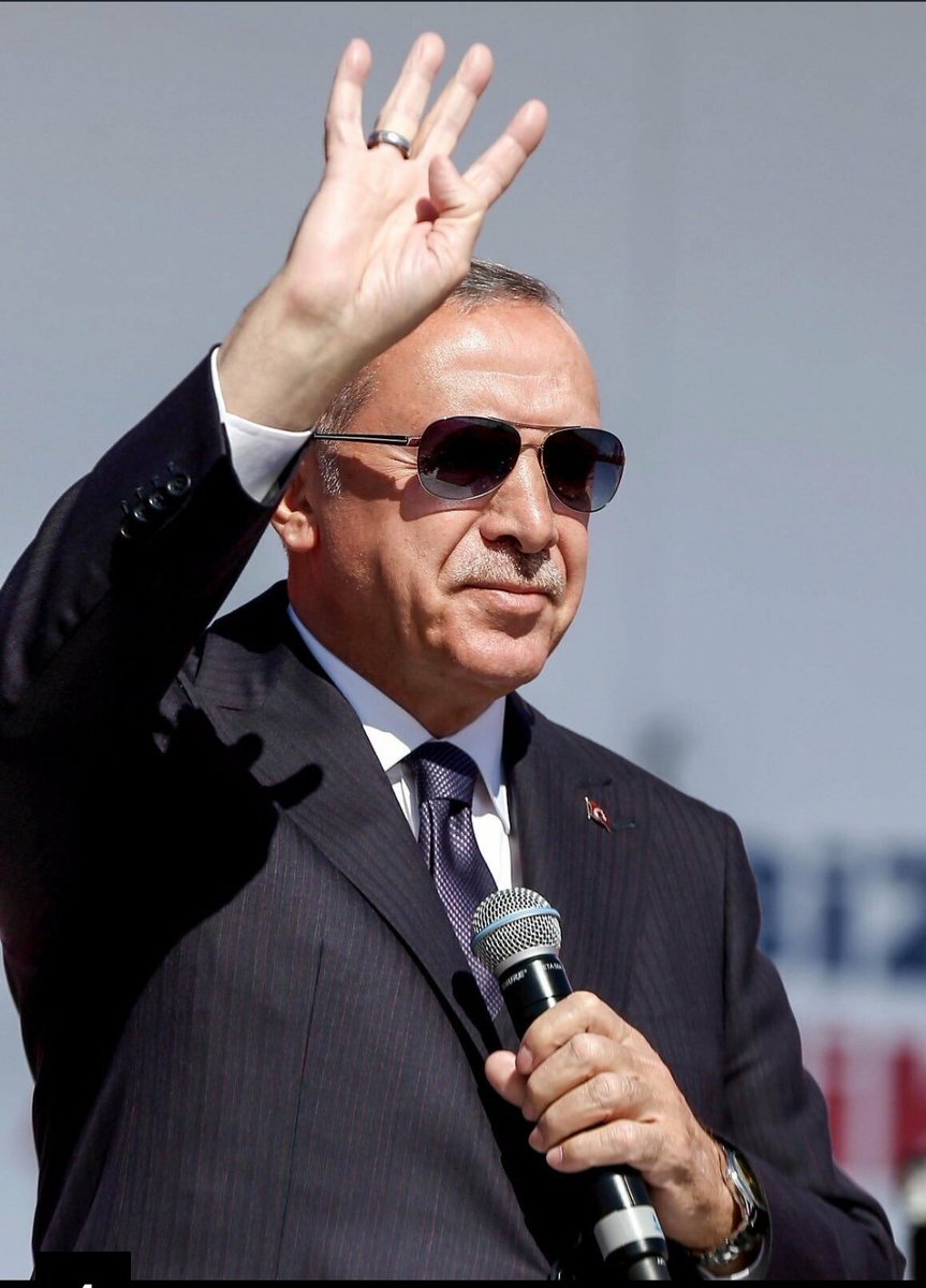 Burhan09267's tweet photo. Aşkınan koşan yorulmaz #GeceyebirErdoğanSelamı https://t.co/Gxp8aHE9fi