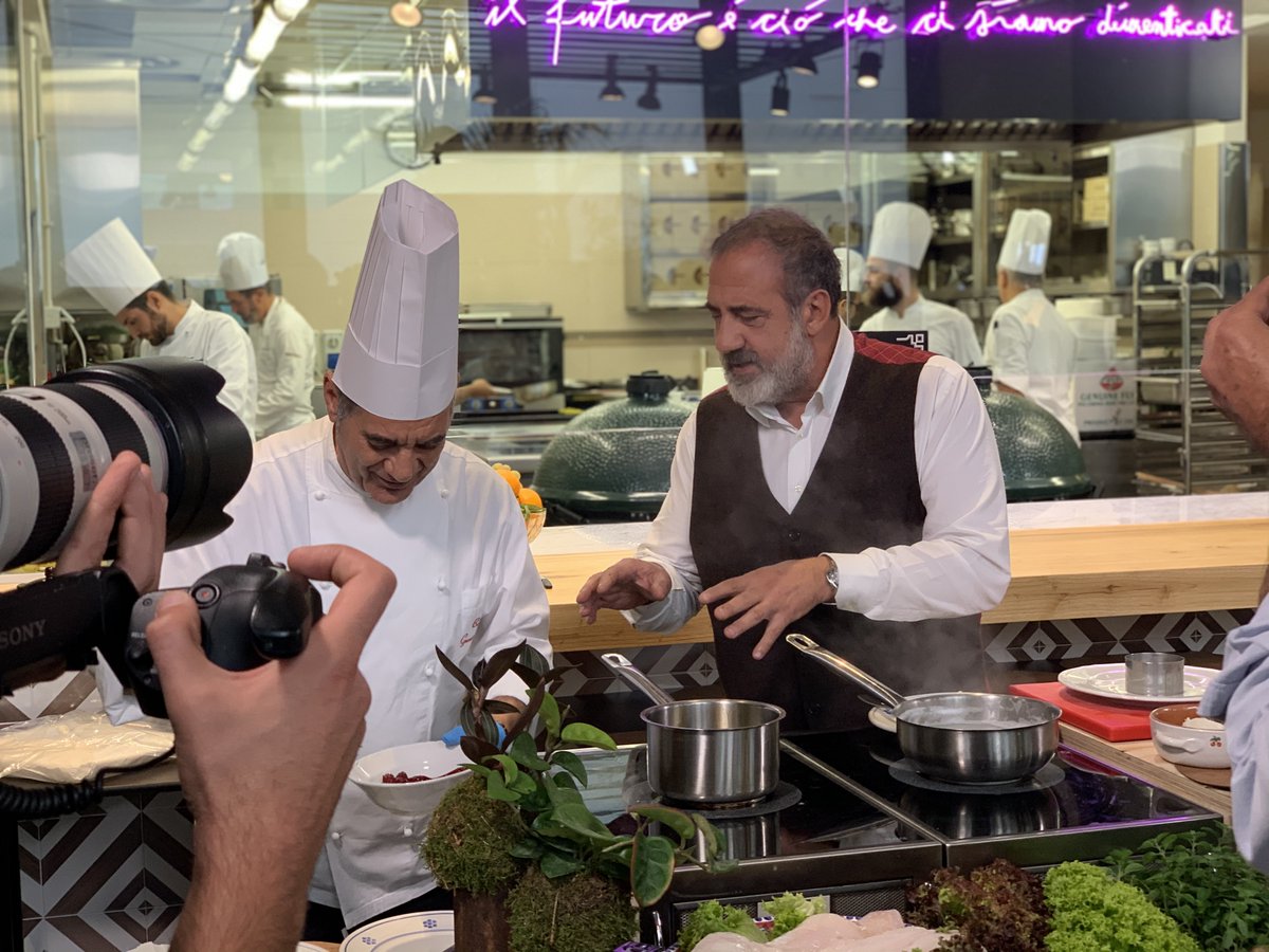 A seguito delle restrizioni alle produzioni tv, in ottemperanza alle misure relative all’emergenza sanitaria, domenica 10 maggio alle 11.15 su <a href="/RaiDue/">Rai2</a> andrà in onda una replica di #InviaggioconMarcello <a href="/MarcelloMasiRai/">marcello masi</a> <a href="/roccotolfa/">rocco tolfa</a> <a href="/CarlettoCambi/">Carlo Cambi</a> #lacucinalucana #Basilicata