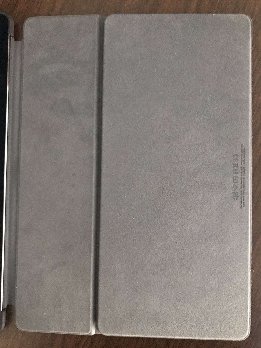 yihangnerd's tweet photo. Mr. Tim @tim_cook , I am so happy that Apple got my keyboard replaced. Thank you! https://t.co/Ncgla1NCRD