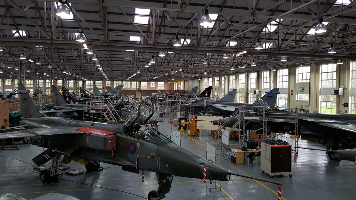 Good morning folks. It’s #Caturday again so here are some of our Jaguars in their hangar. Did we mention that we have 60 Jaguars at RAF Cosford? 😏