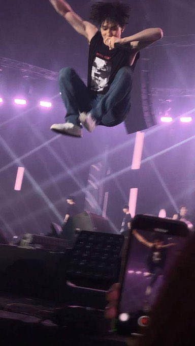 Jaebeom can also jump so high as high as he hit that high notes on love loop.