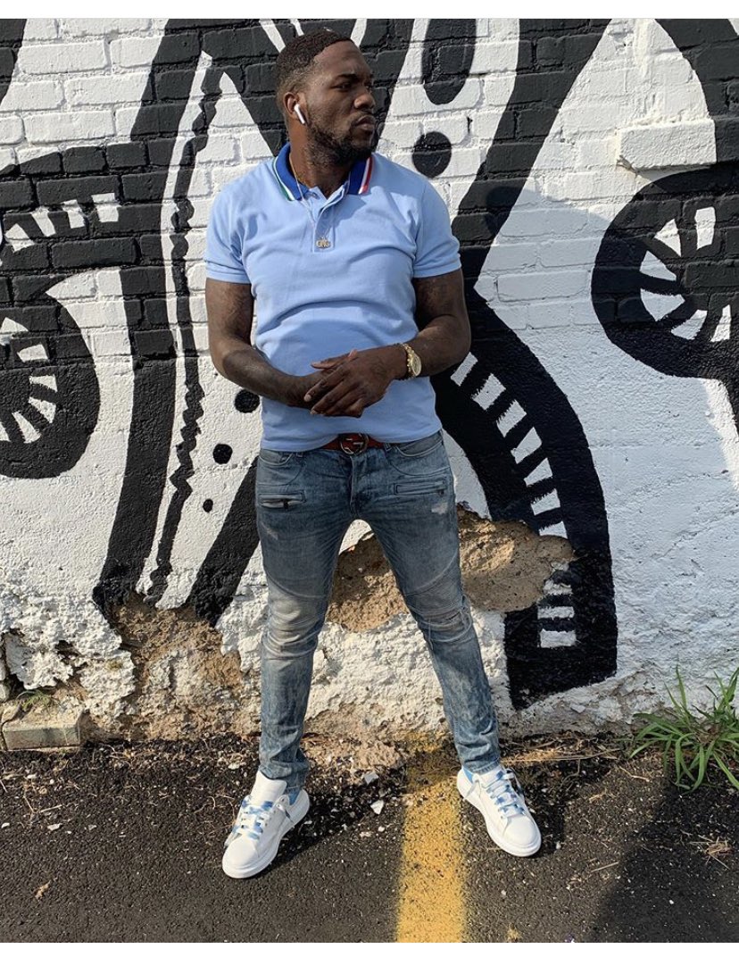 410🏚️ tweet media