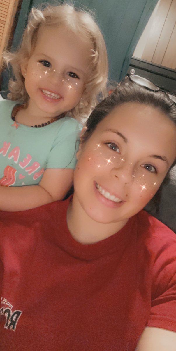 houser_candice's tweet photo. EmiRay &amp; Mommy snaps 🙌🏼💛🙌🏼

#DaddysMini @B_Houser_Swag20 https://t.co/awfdo5ocQN