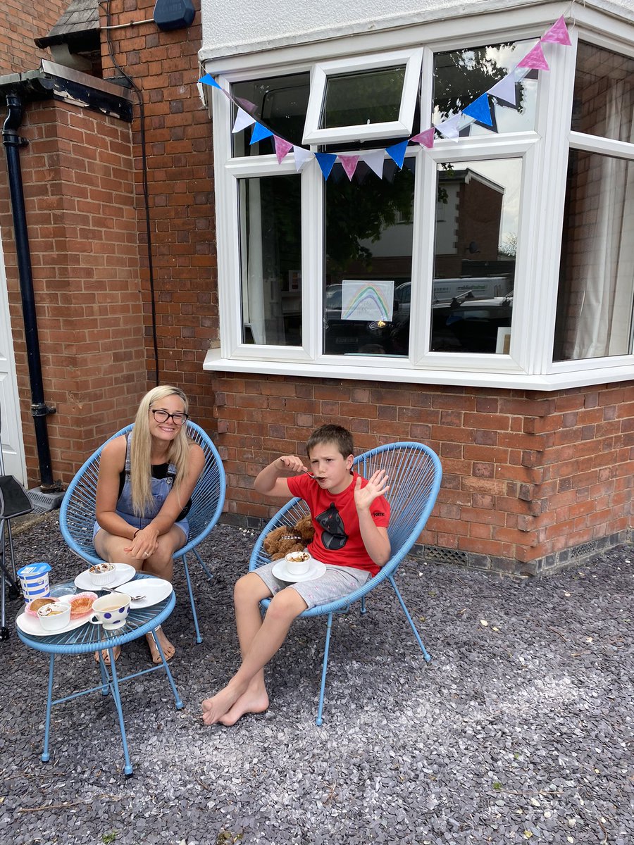 debbieshipley14's tweet photo. Grayson celebrating VE Day with homemade muffins and bunting and a street party afternoon tea.  #hallathome https://t.co/j5nvWRxMgO