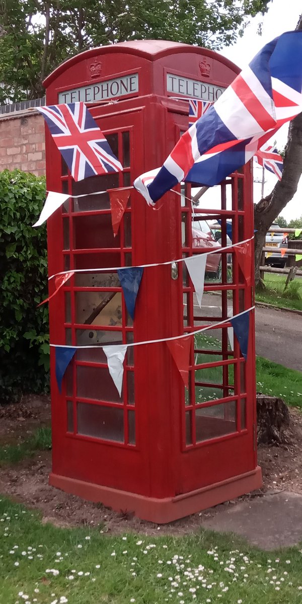 Deb66075366's tweet photo. #iconic
#VEDay
#Hadzor https://t.co/5kqGc6KRPH