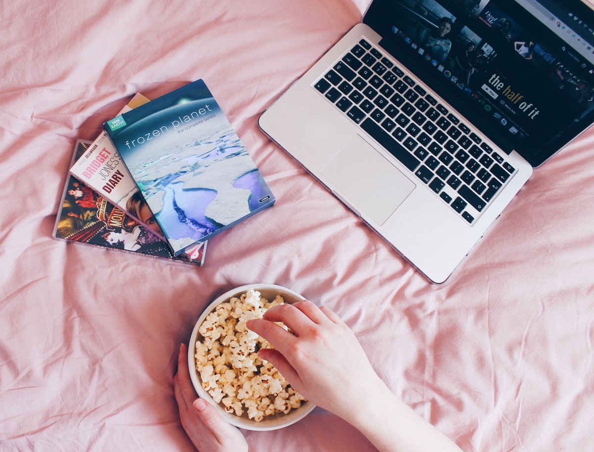 SarahEliza_J's tweet photo. Happy Saturday! π
Looking for the perfect film/TV series to curl up and watch this weekend? Here are my top picks π₯°
https://t.co/At3wZXrIgf
#bloggerstribe @BloggersHut #TheBloggersHutRT #theclqrt #beechat @Cbeechat @TheBloggersPost @wakeup_blog https://t.co/NrIQiatcsp