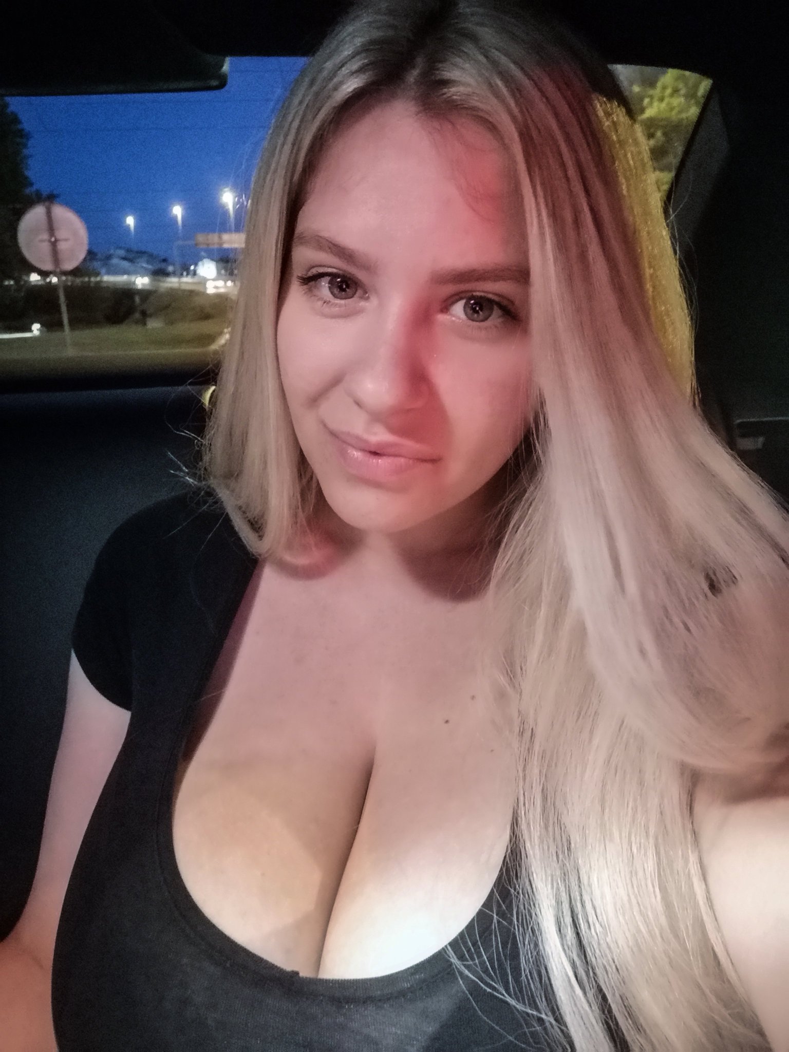 Nina Phoenix 👑 on Twitter: "How do you like my new name?! 😁 My new