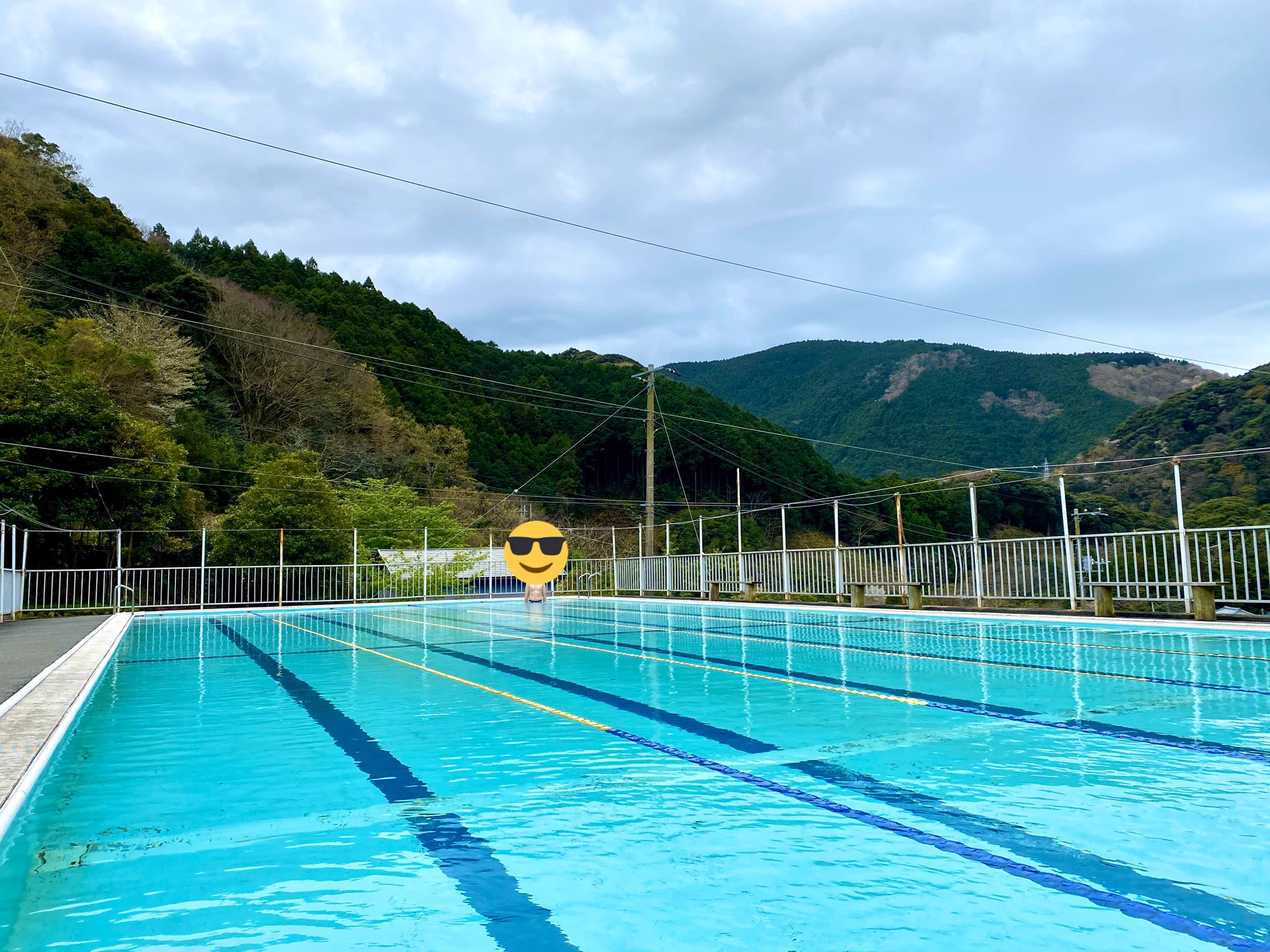 25mプールが丸々温泉！静岡県西伊豆町の『やまびこ荘』に泊まってみたい！