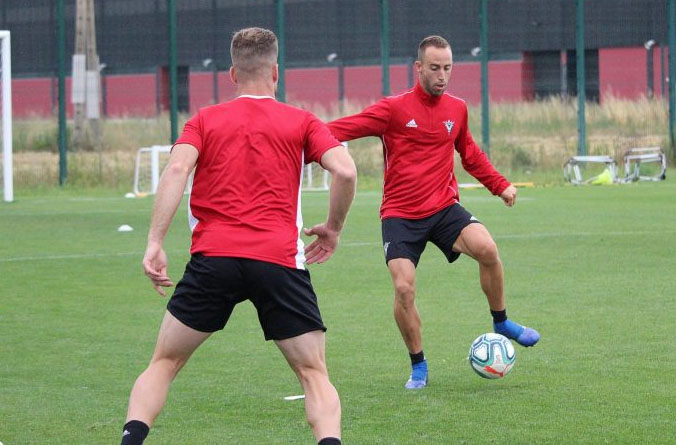 BurgosDeporte's tweet photo. El Club Deportivo Mirandés regresa este sábado, 9 de mayo, a los entrenamientos. Tras cumplimentar el pasado miércoles las pruebas médicas fijadas en el Protocolo de vuelta a los entrenamientos de LaLiga #entrenami https://t.co/3ZpP7Zgg0Q https://t.co/3NAZQZVBPQ