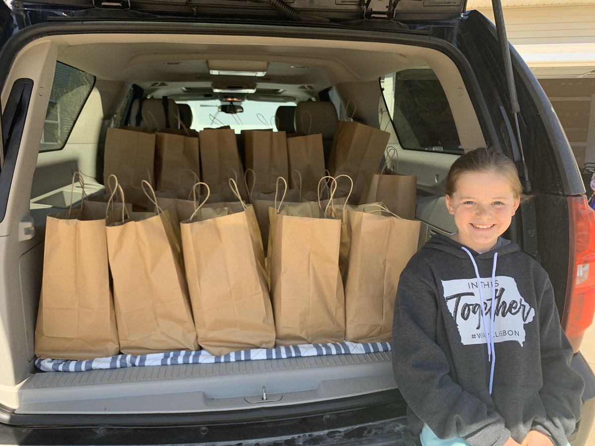 We had fun driving around to deliver bags to our 3B friends!  #missingmystudents