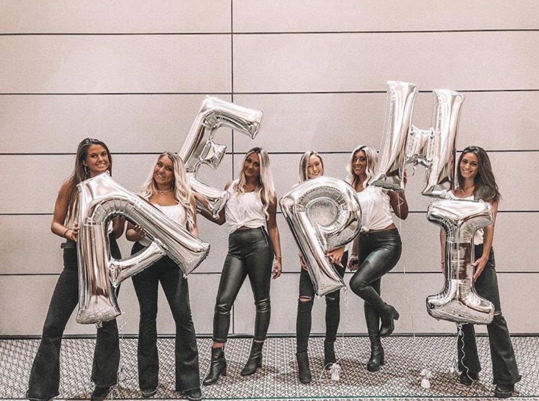 Alpha Epsilon Phi tweet media